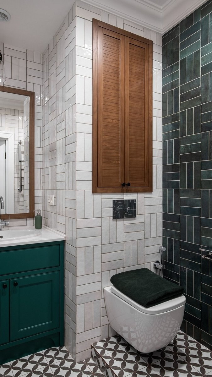 Дизайн квадратной ванной комнаты плитка