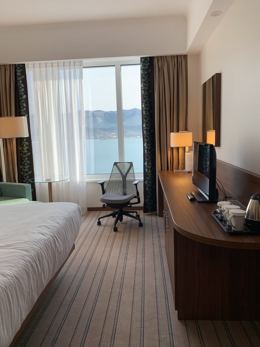 Хилтон Плаза Делюкс