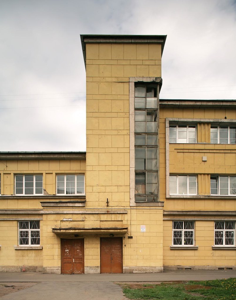 Авангард в архитектуре Санкт-Петербурга