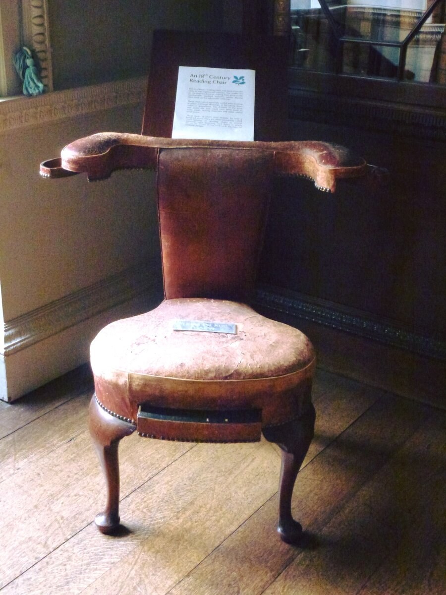 Стул для чтения 18 век