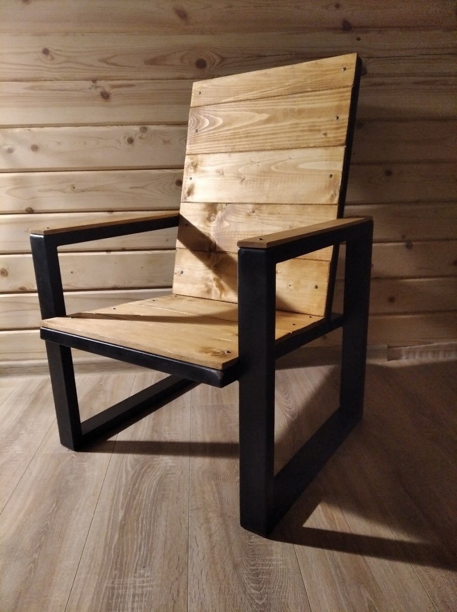 Кресло со спинкой в стиле лофт (64 фото)