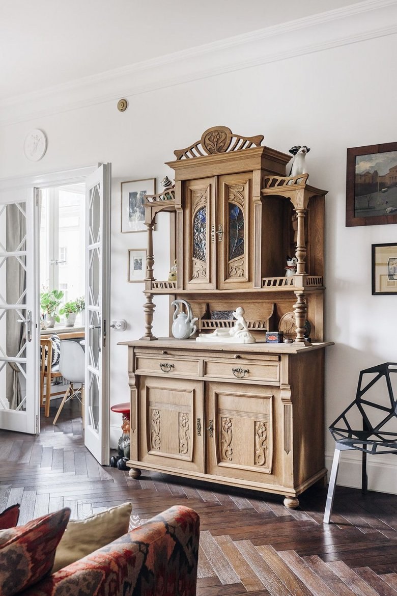 Старинная мебель в интерьере