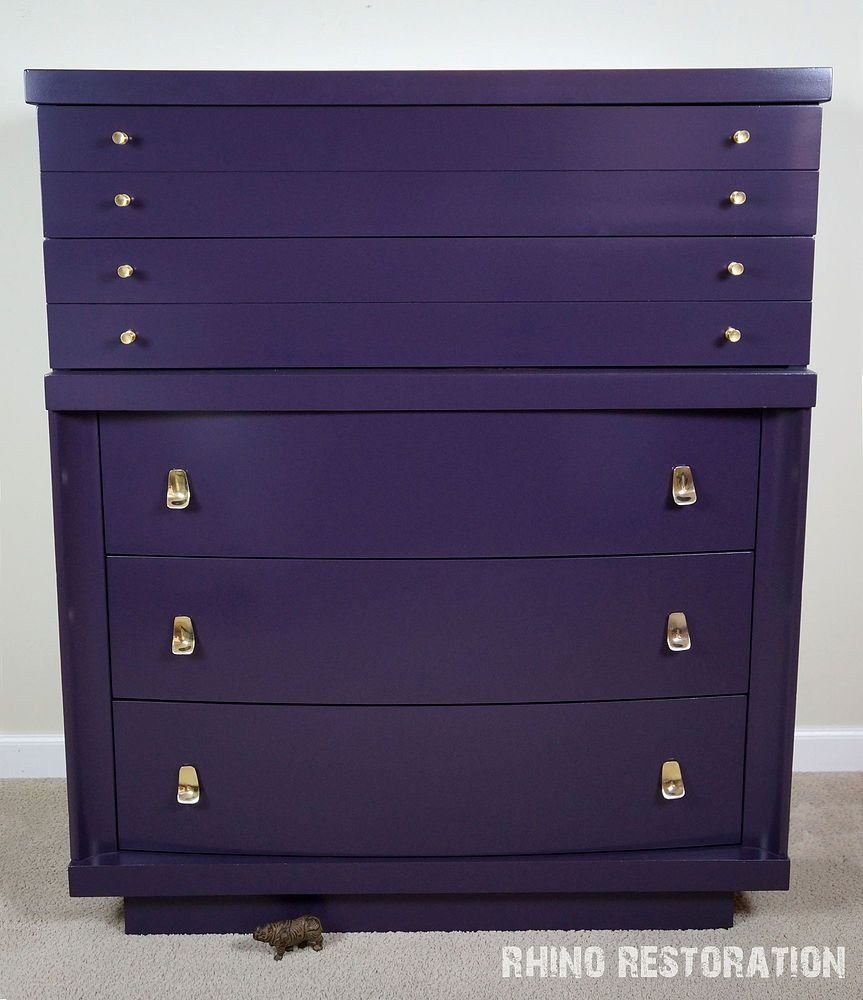 Комоды фиолетового цвета