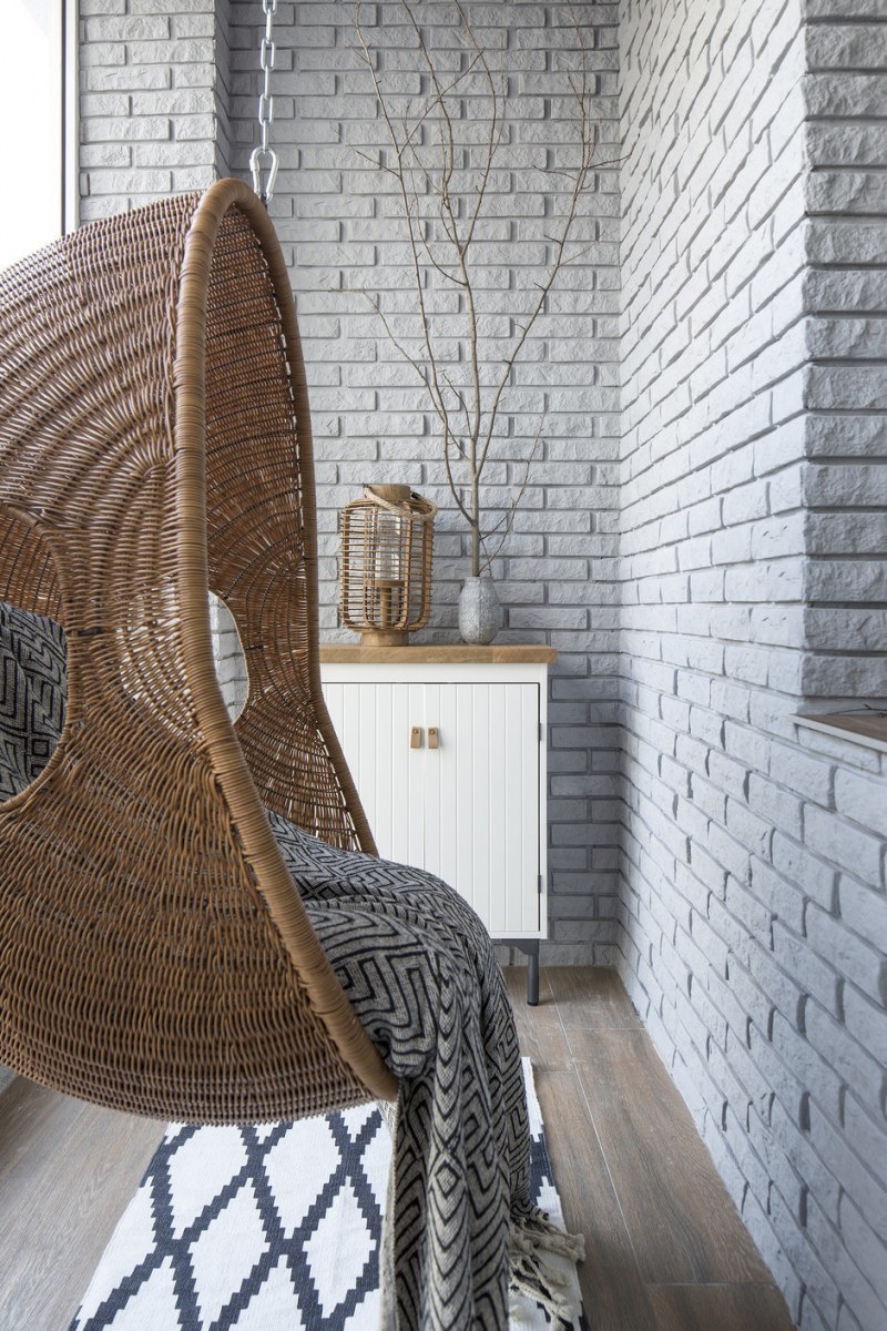 Плетеное кресло на балкон