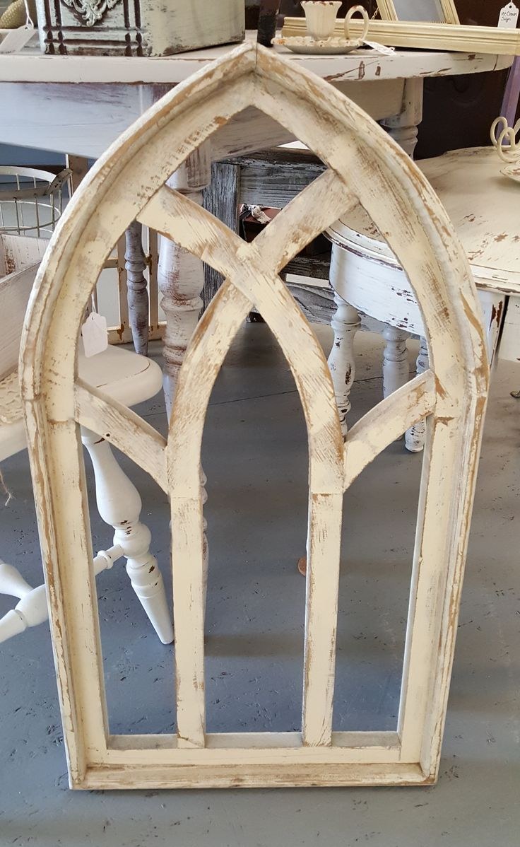 Церковные оконные рамы