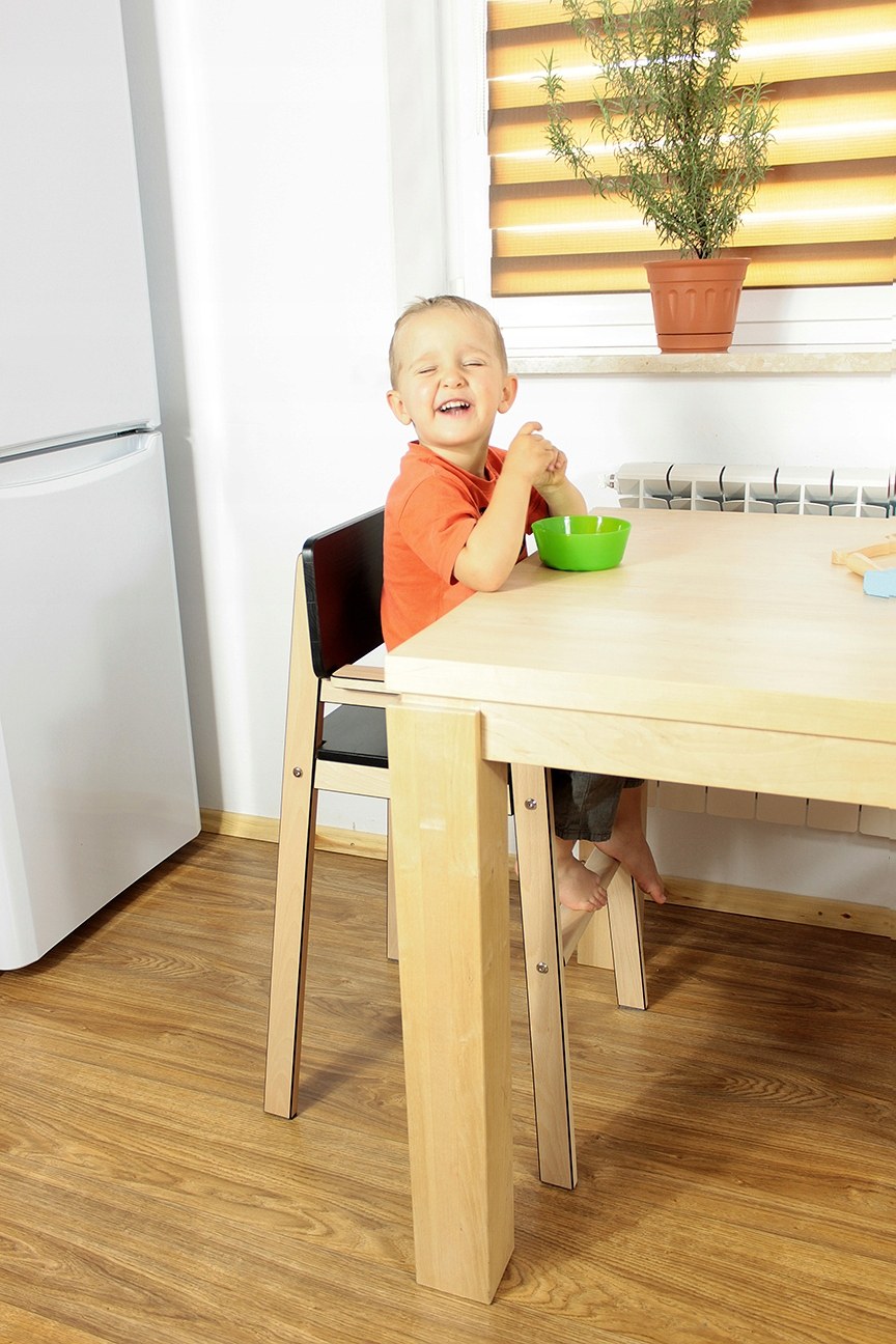 Обеденный стул для ребенка