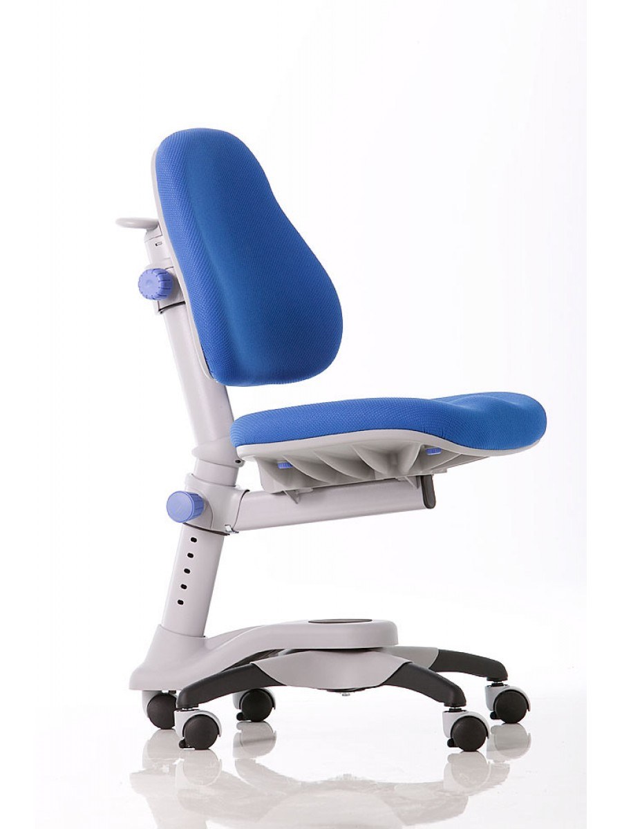 анатомический стул для школьника с подставкой для ног