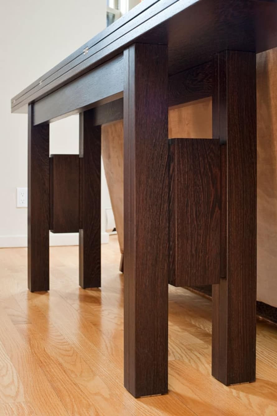 Раскладной стол трансформер от Квентина Келли в гостиную