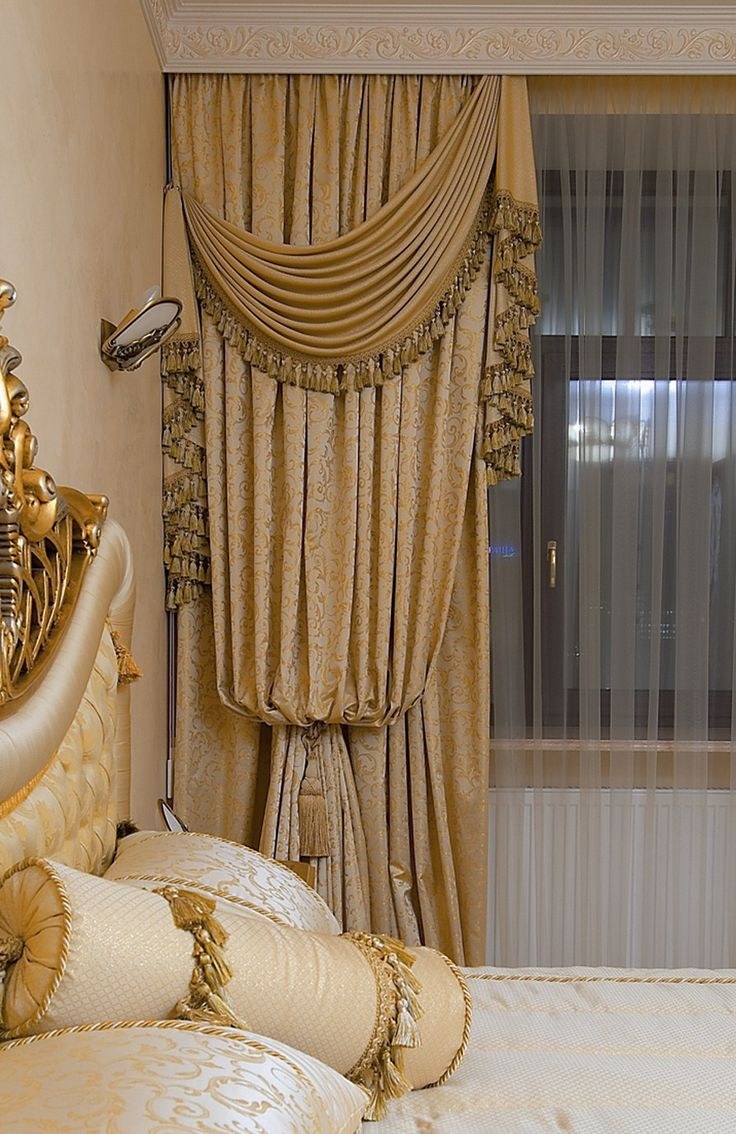 Шторы с ламбрекеном в спальню