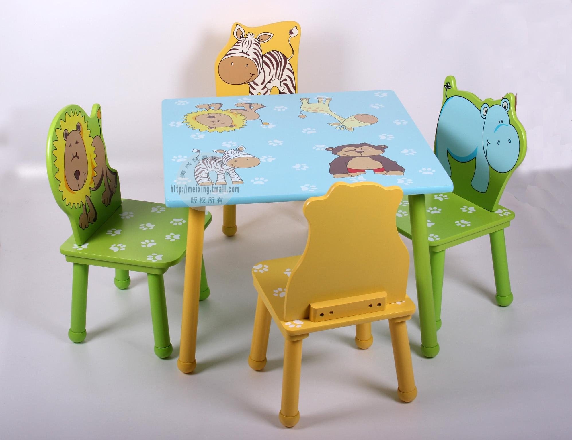 Столы детские москва. Детские столики. Столик детский со стульчиками. Детский столик со стульчиком деревянный. Детский стол и стул дерево.