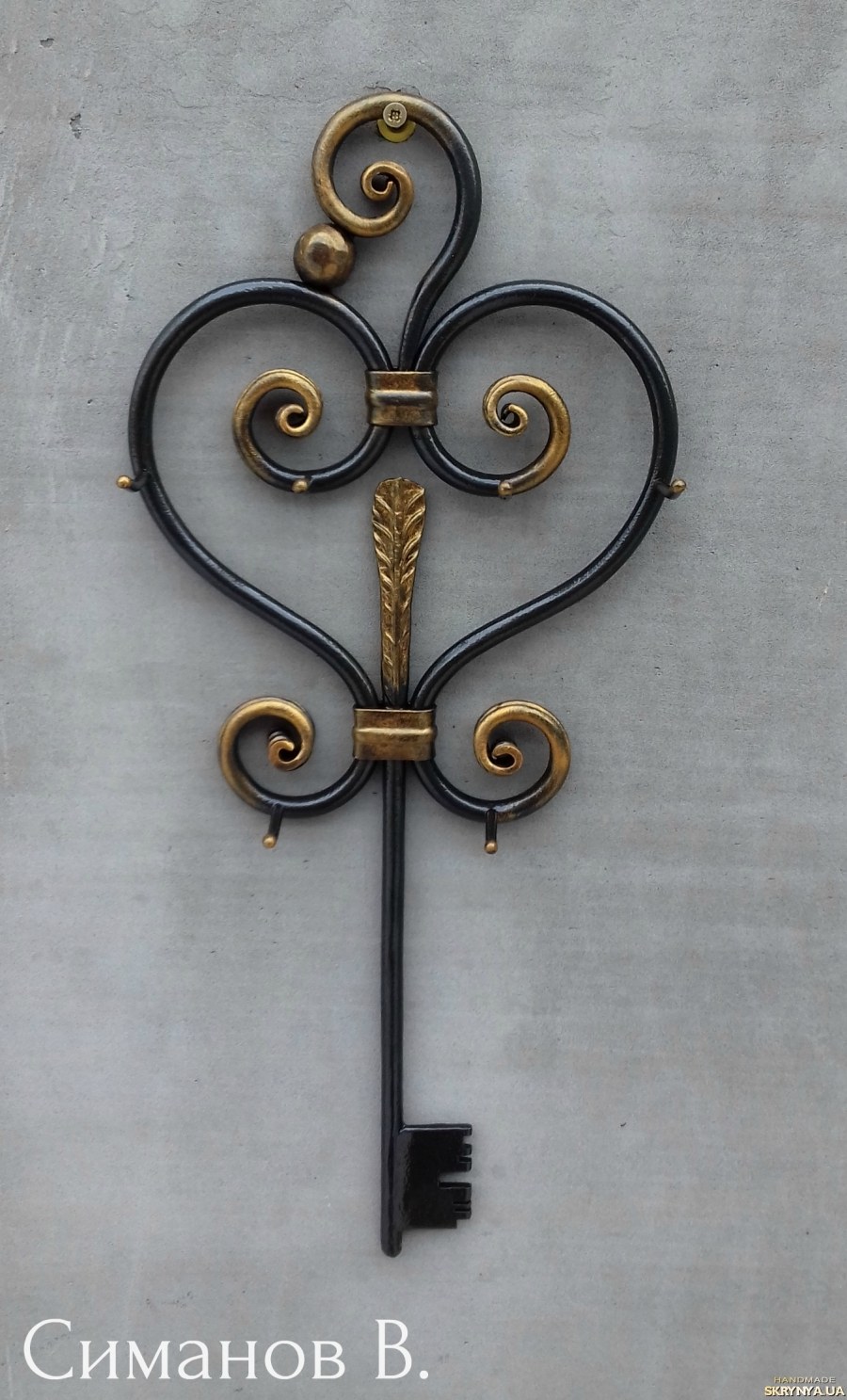 Художественная ковка ключница
