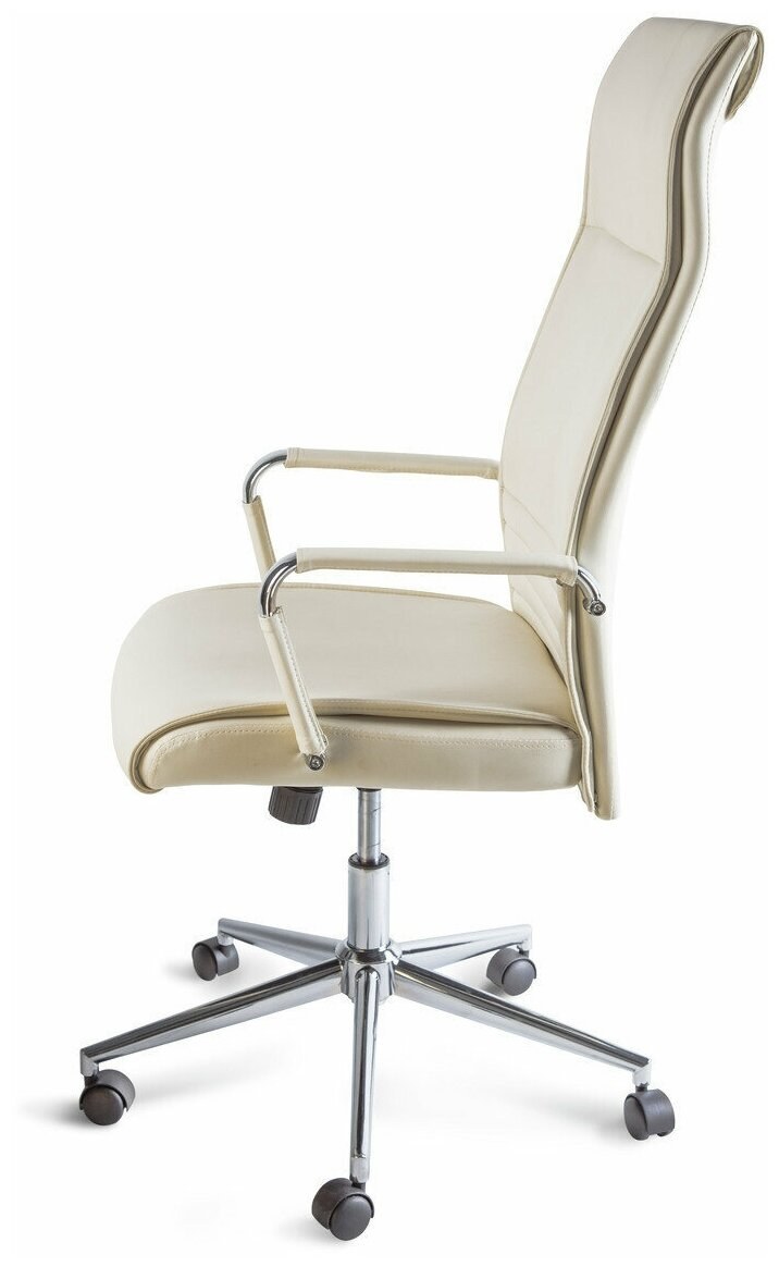 Кресло компьютерное бежевое