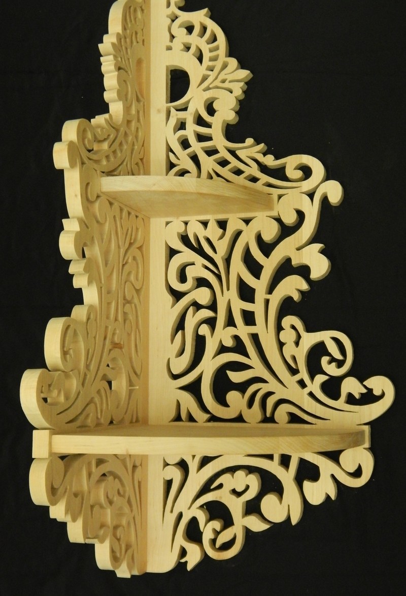 Прорезная пропильная резьба по дереву