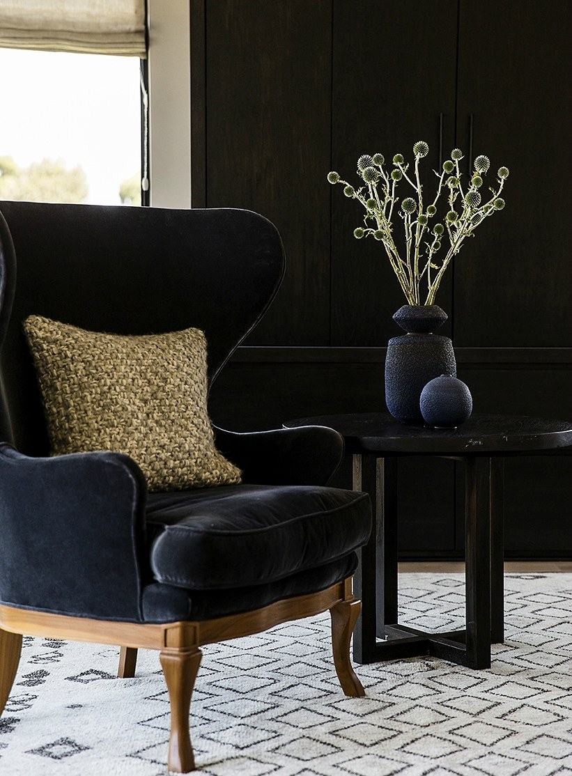 Кресло Wingback Chair