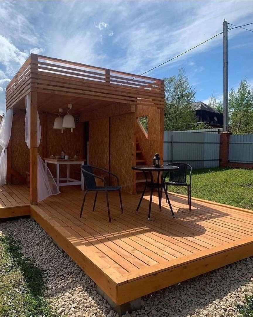 Двухэтажная беседка