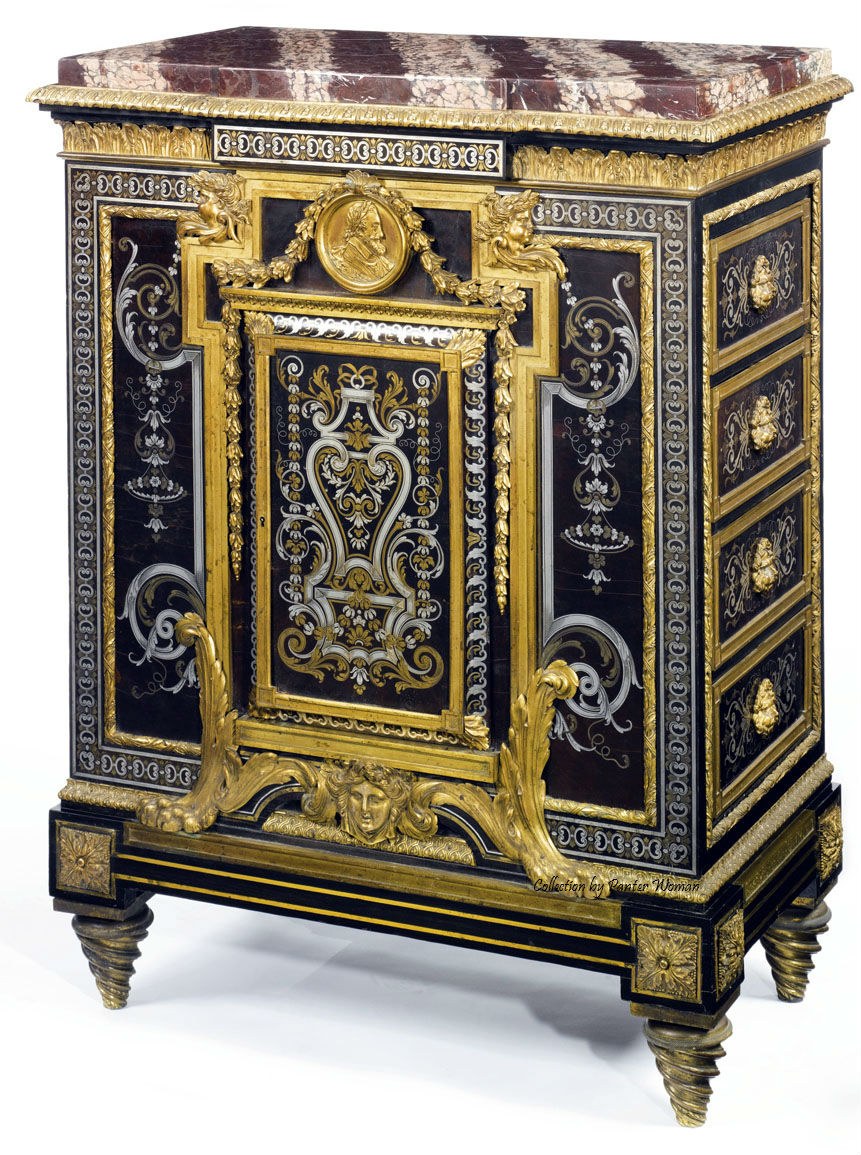 Антикварная мебель