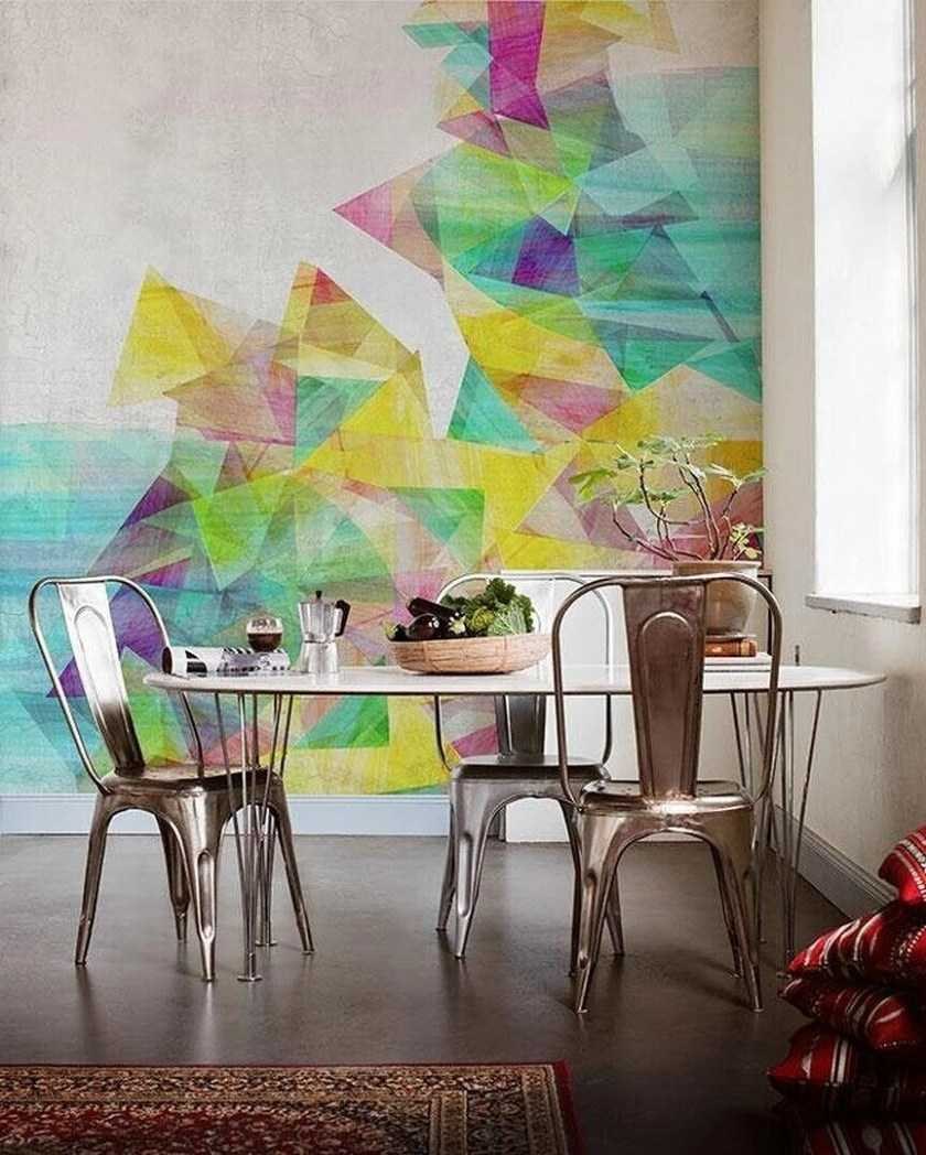 Абстрактная роспись стен в интерьере