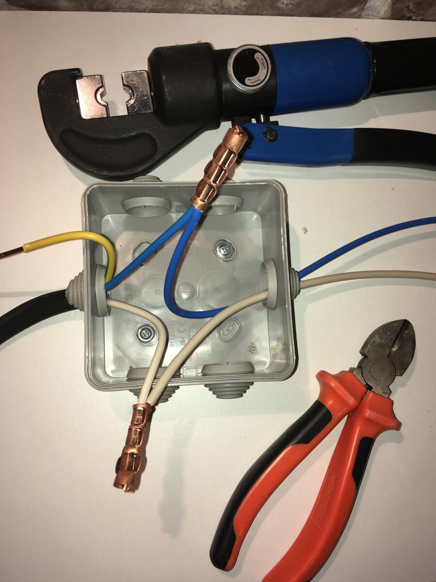 Соединить провода 220 вольт