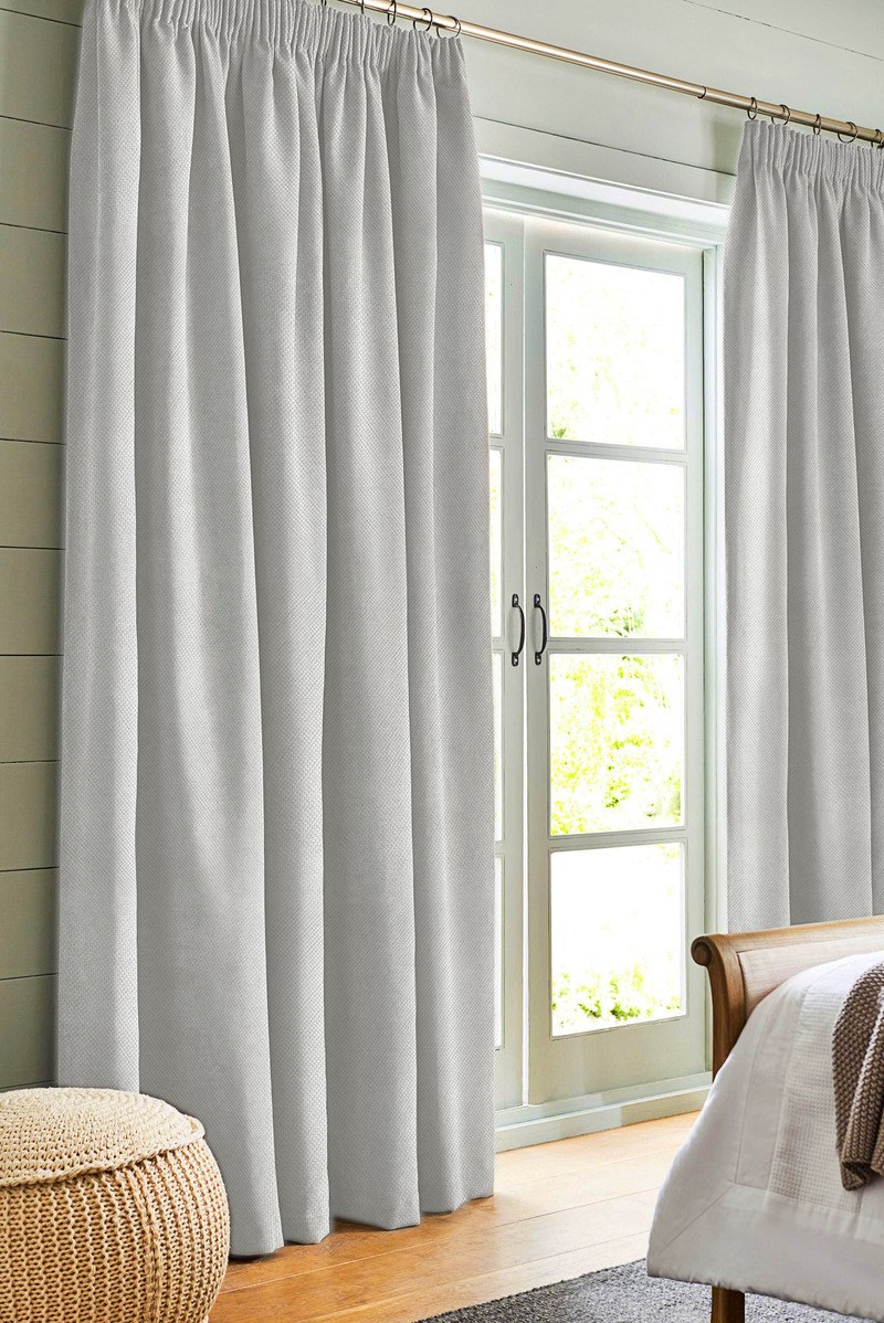 Светло серые шторы