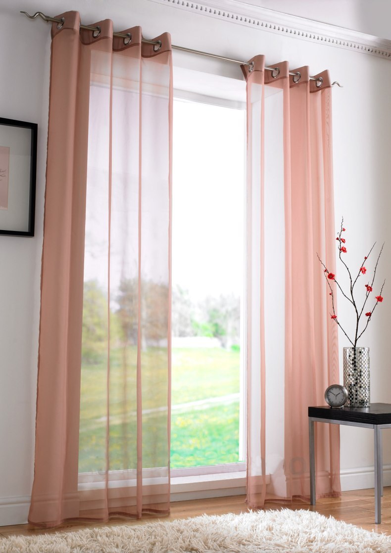 Шторы на люверсах в гостиную