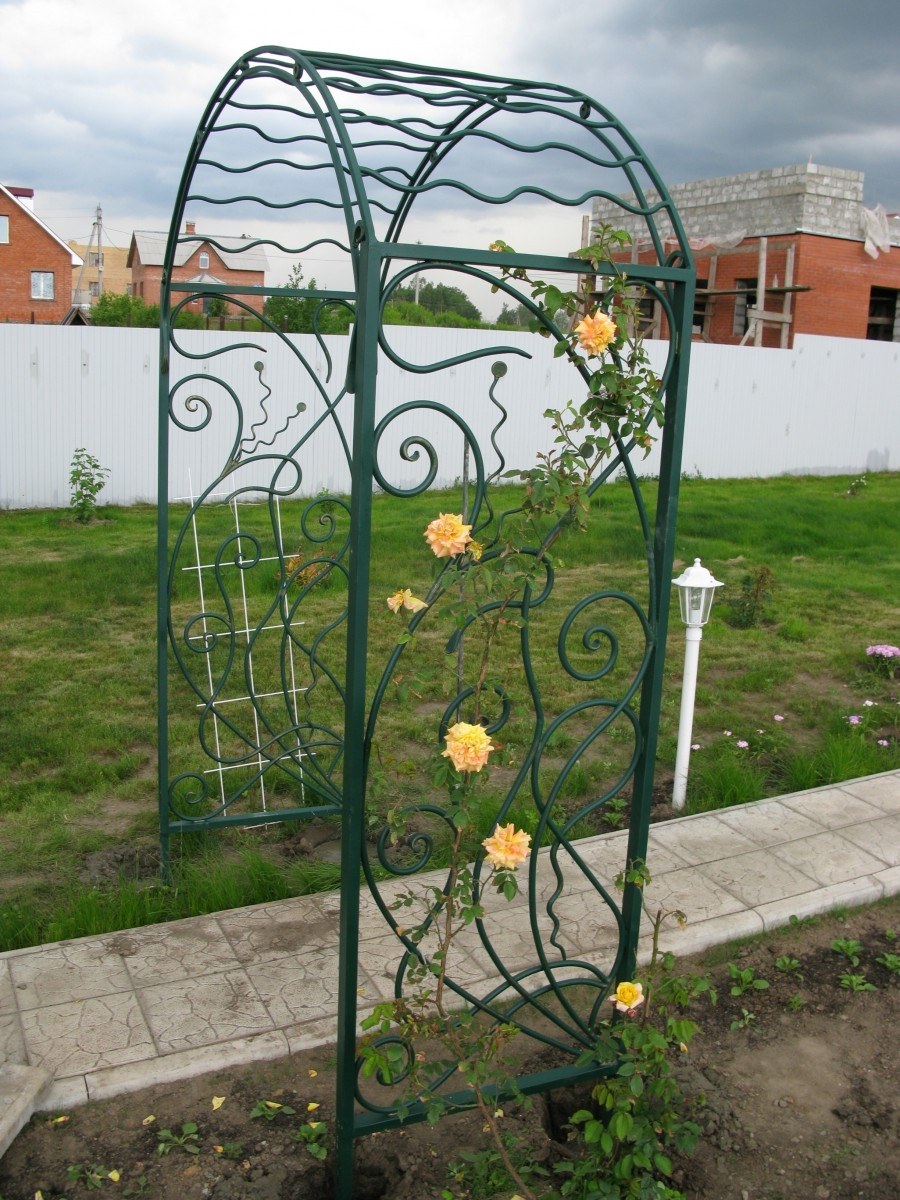 Садовые арки холодная ковка