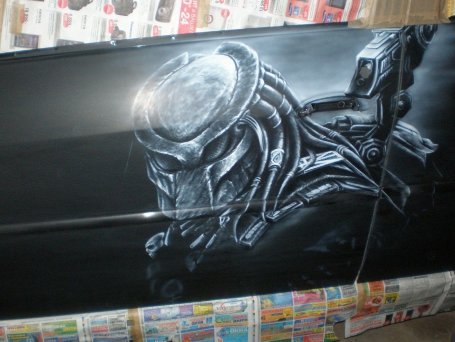 Аэрография хищника на авто