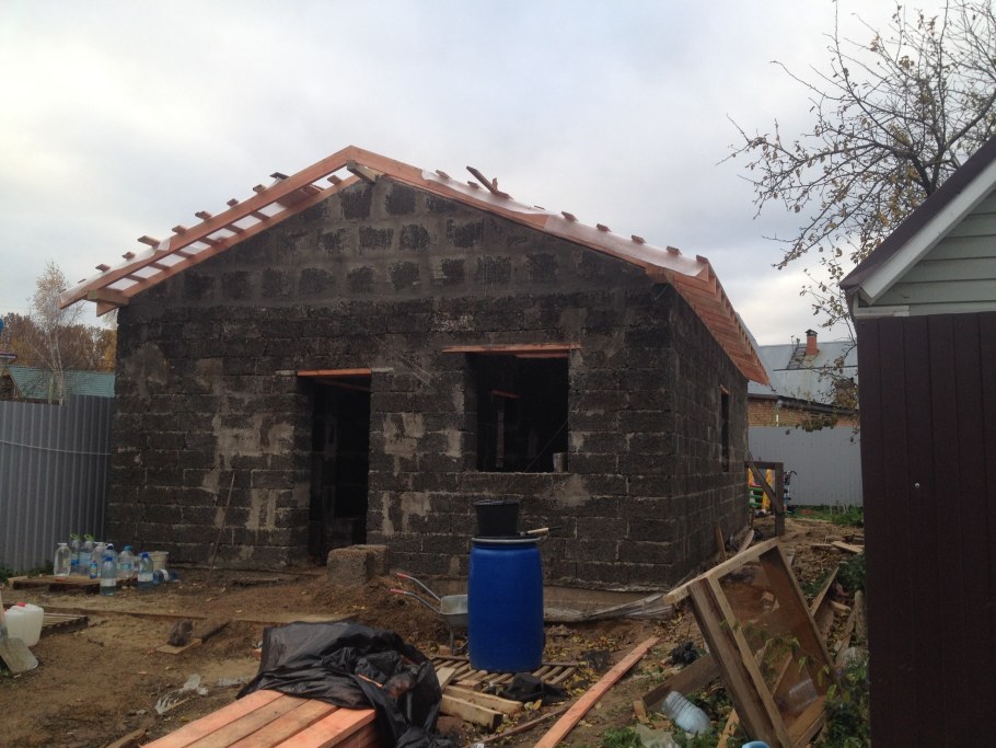 Дом из арболита монолит