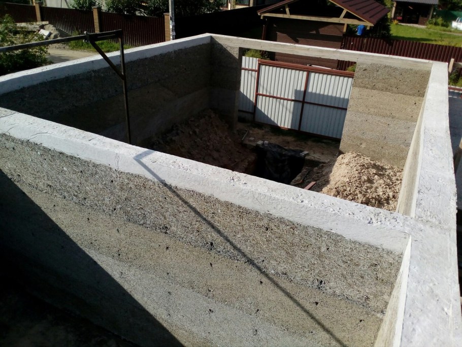 Дом из арболита монолит