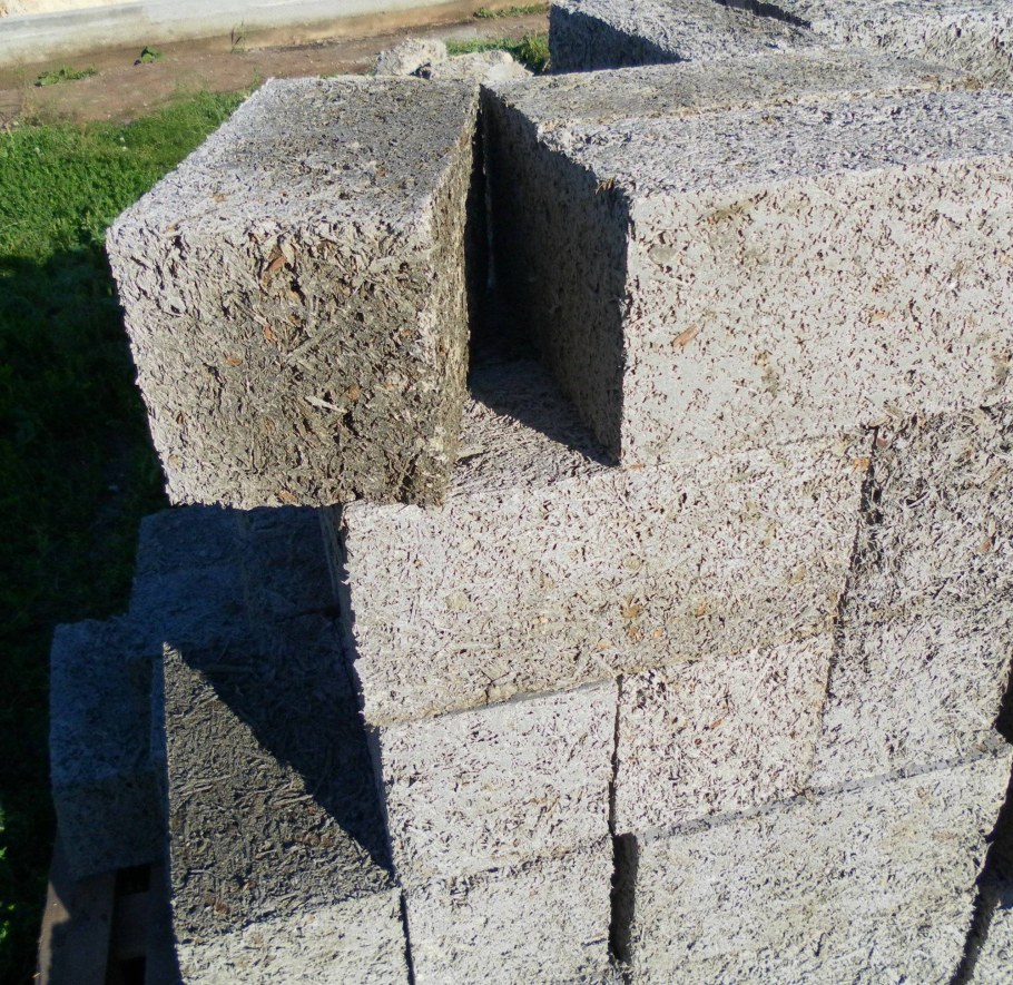 Арболит блок 300х400х600