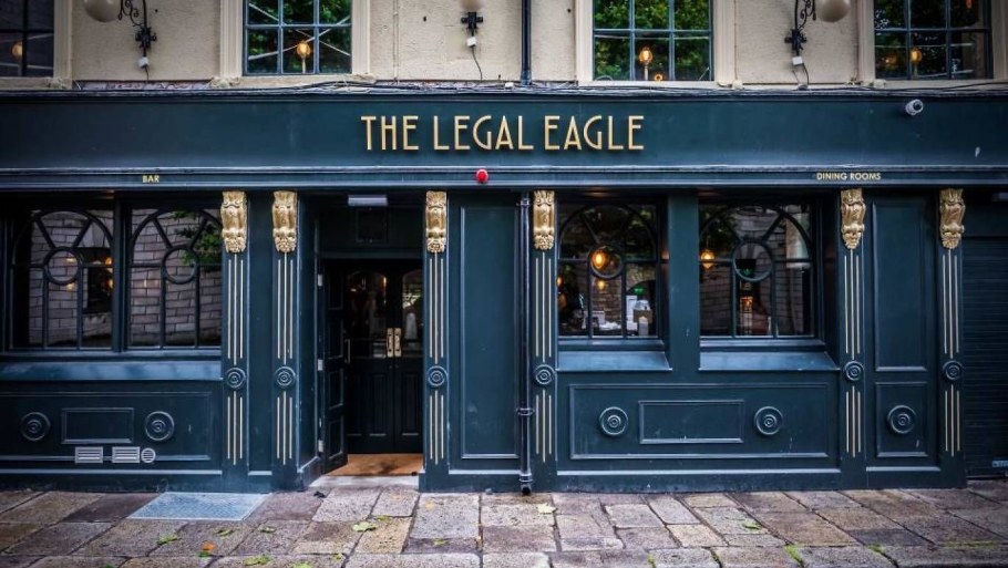 Фасады пабов Ирландии