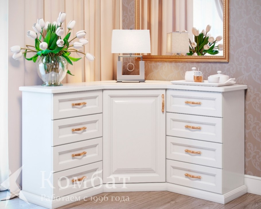 Угловой комод в классическом стиле