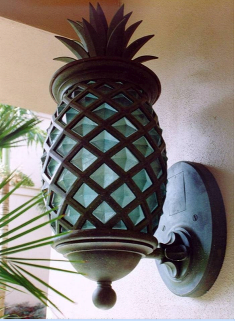 Светильник в форме ананаса