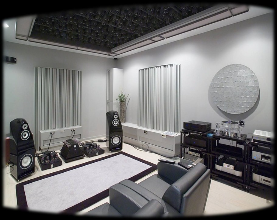 Комната для прослушивания аудиосистемы
