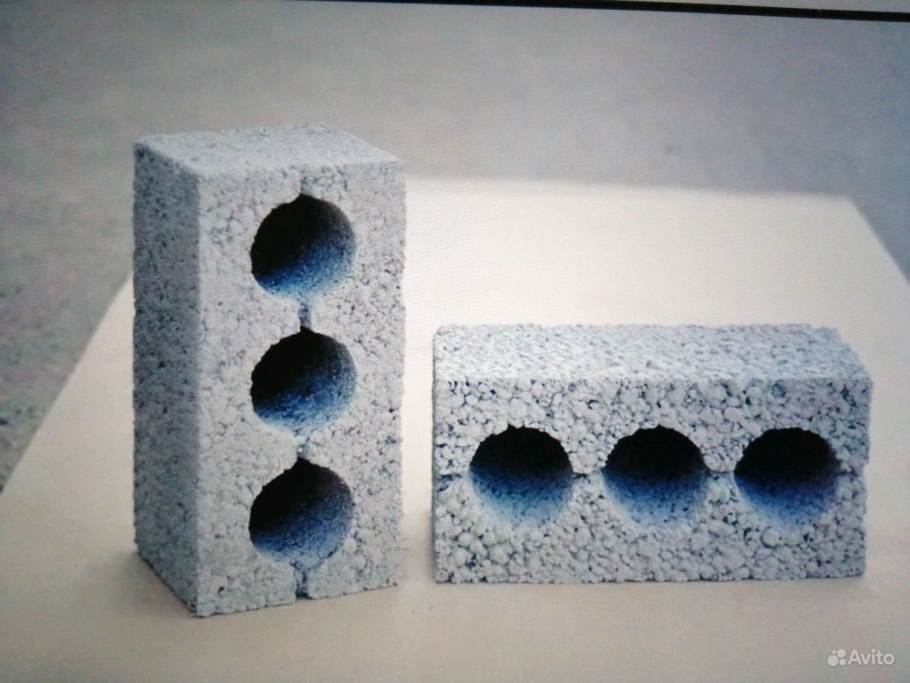 Блок керамзитный 3-х пустотный