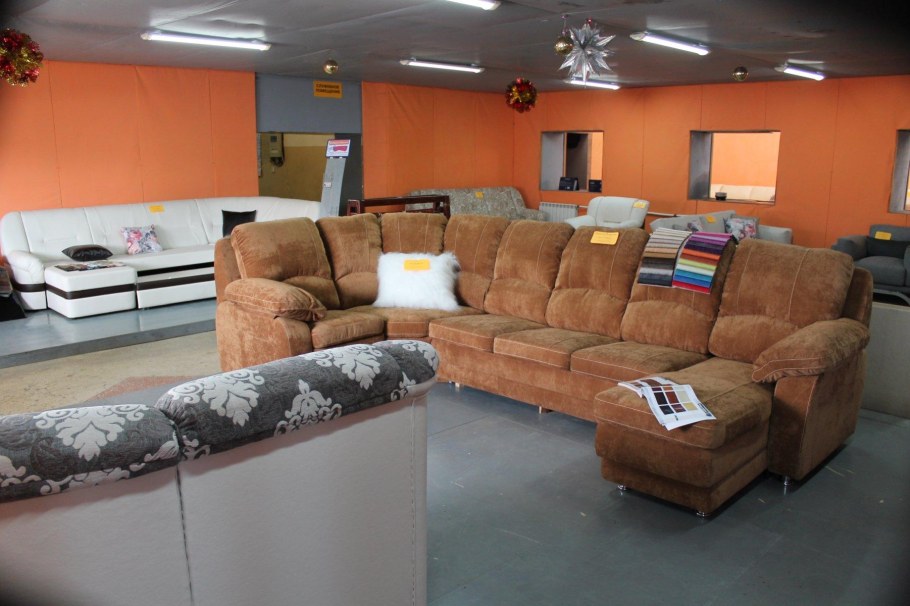 Огромный мебельный, Хабаровск