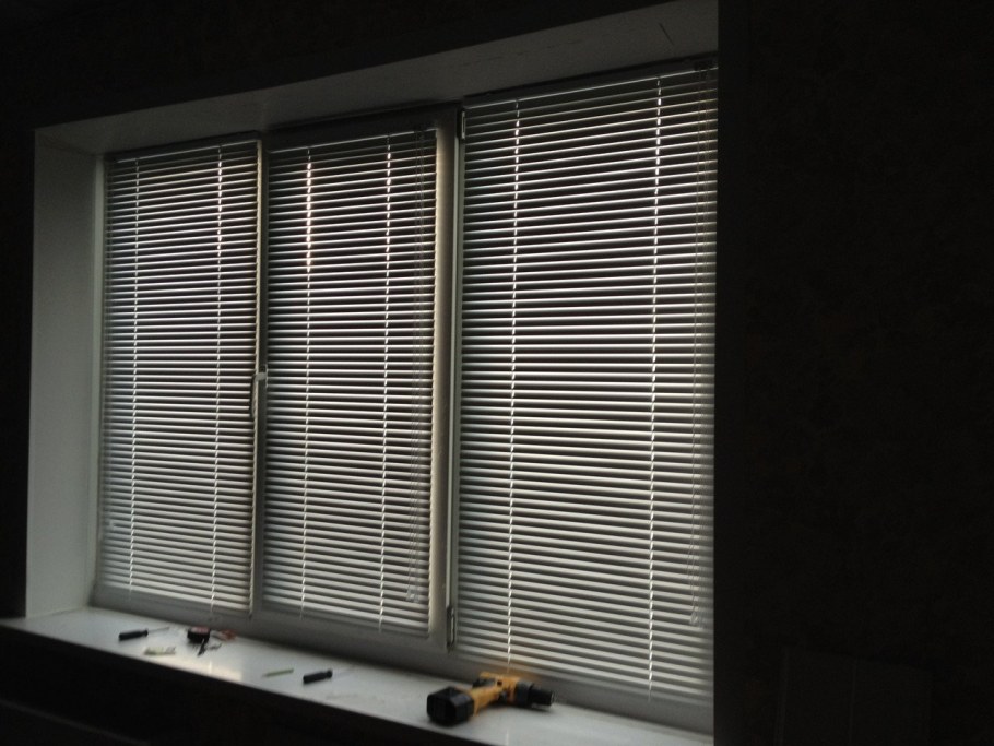 Жалюзи горизонтальные холис 25мм