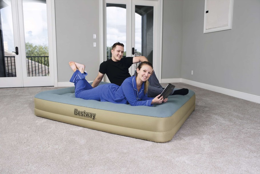 Надувная кровать Intex 64136