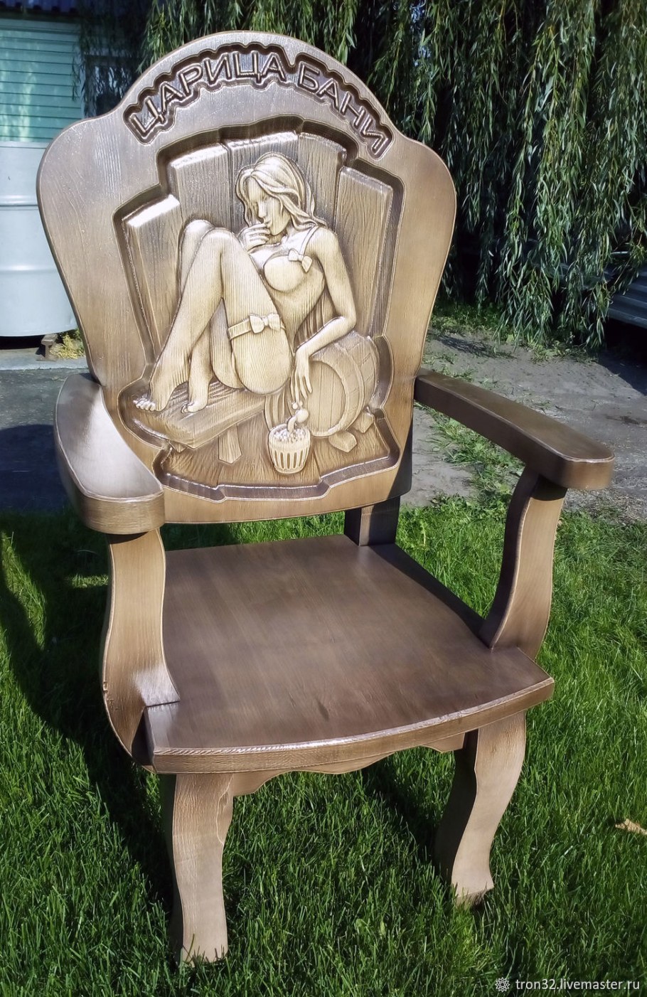 Деревянные кресла для бани