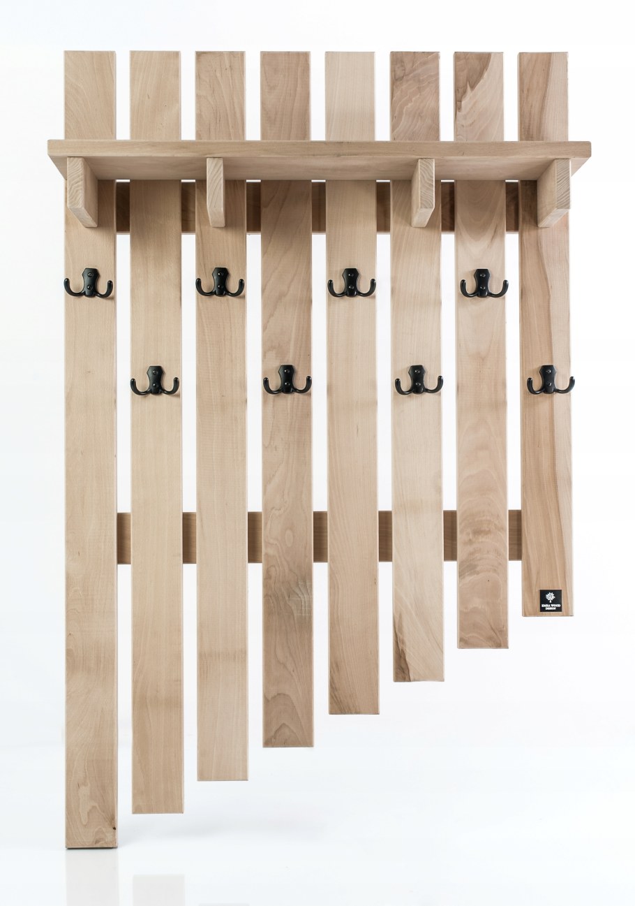 Вешалка в прихожую настенная