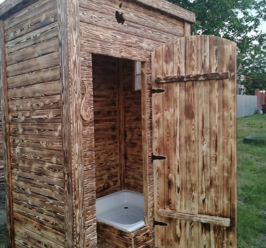 Летний душ для дачи деревянный