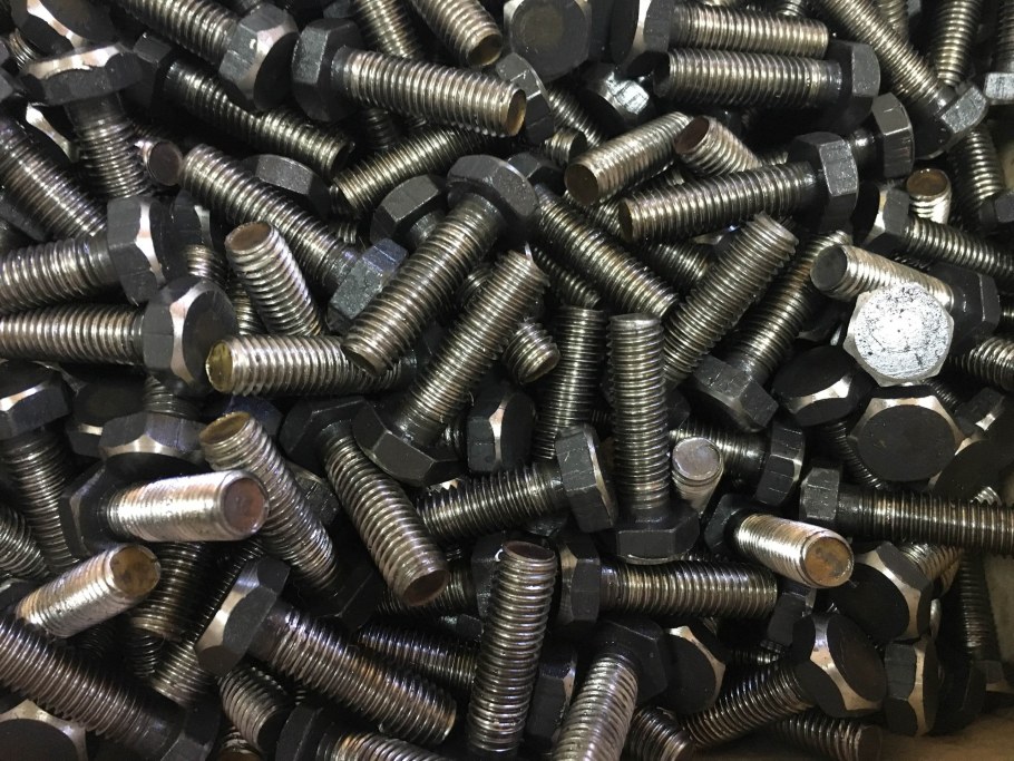 Метизы крепеж