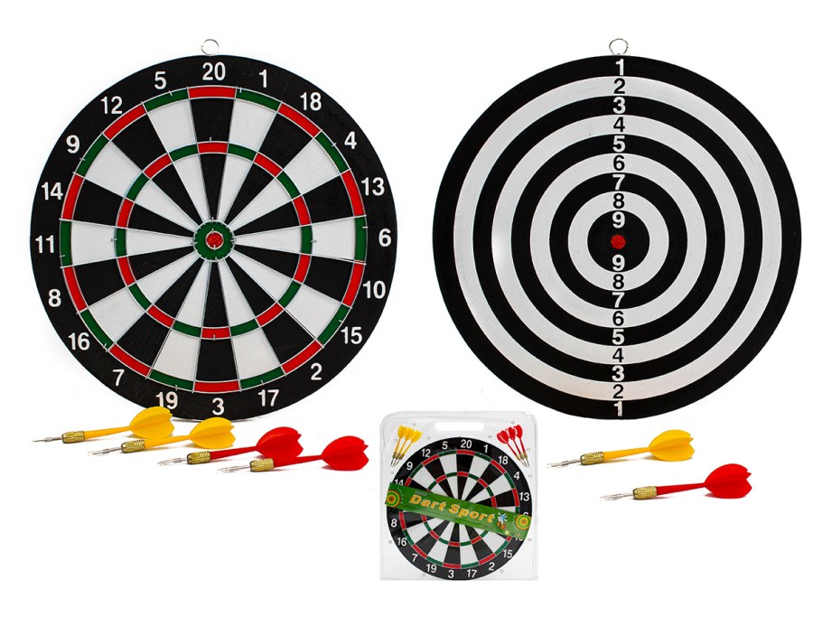 Дартс в комнате