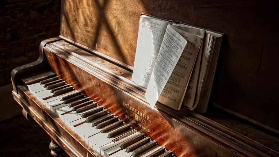 Красивое пианино