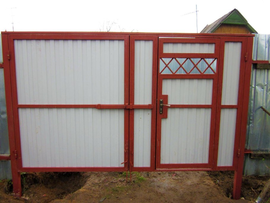 Распашная воротина