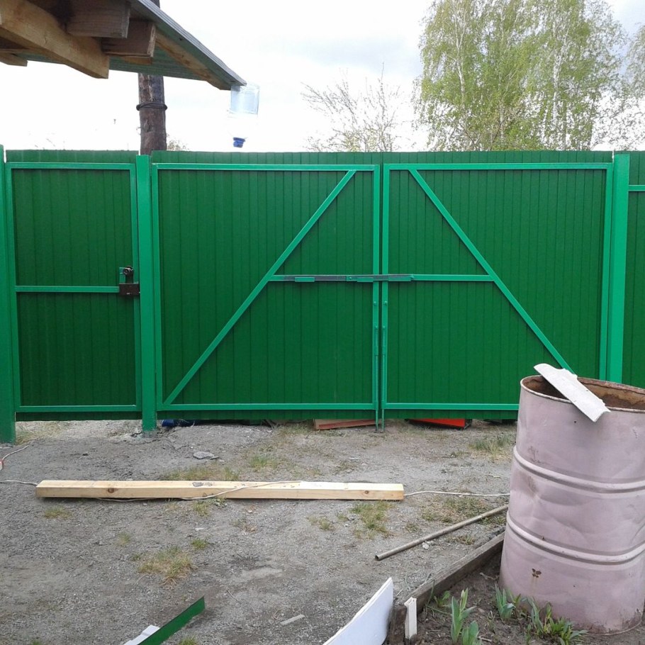 Ворота из профнастила