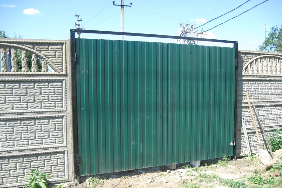 Ворота из профлиста нс35