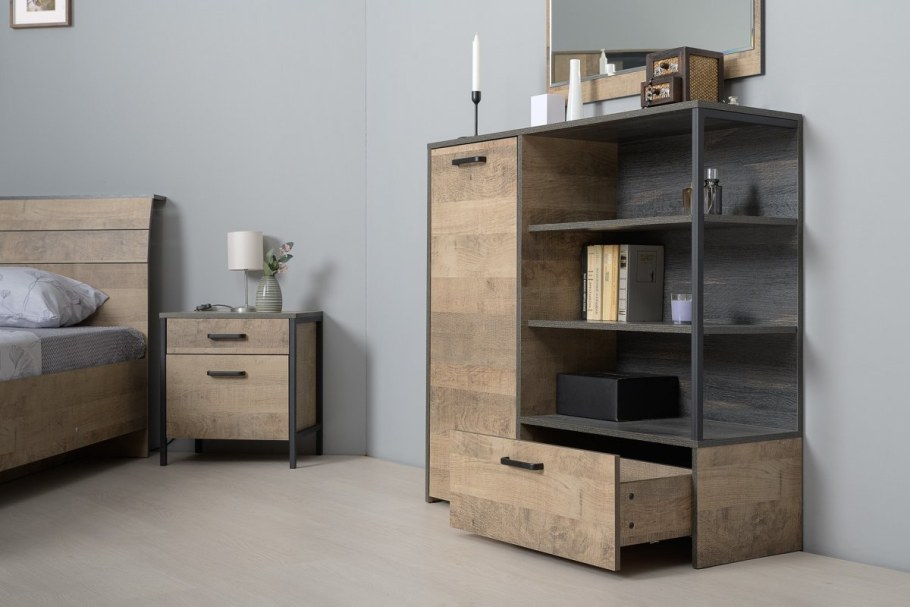 Стенка Трувор Моби