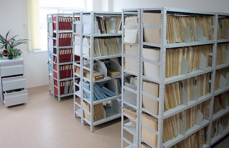 Металлические стеллажи под архив 2700х2500х350