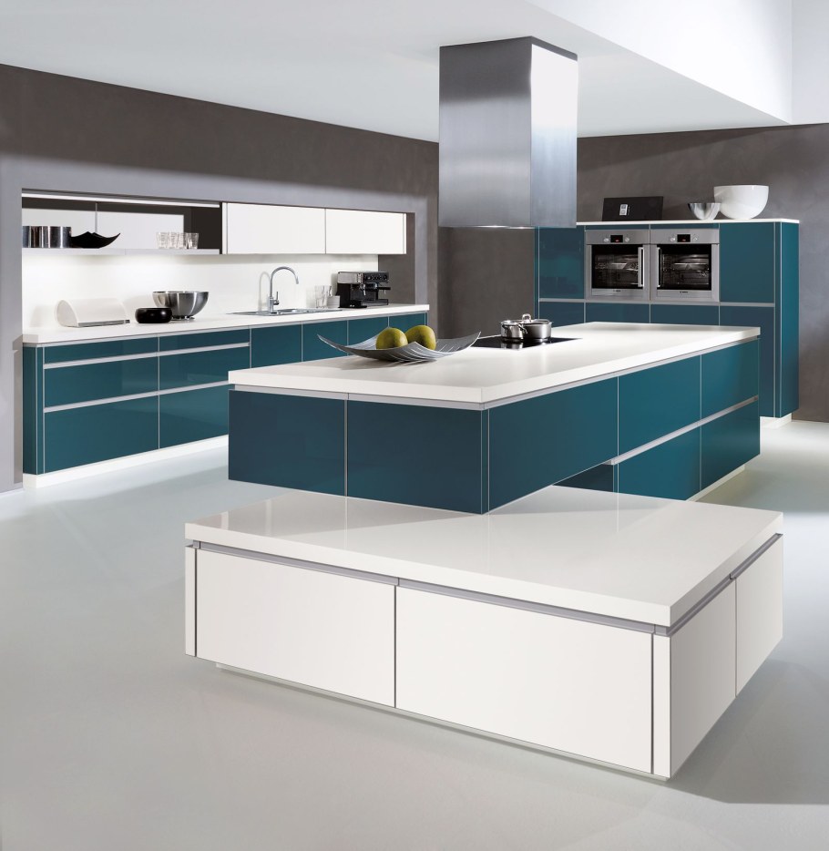 1.Реконструируемый кухня