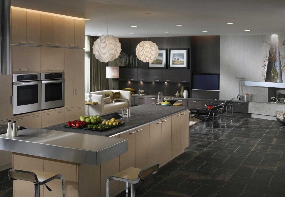 Черно бежевая кухня